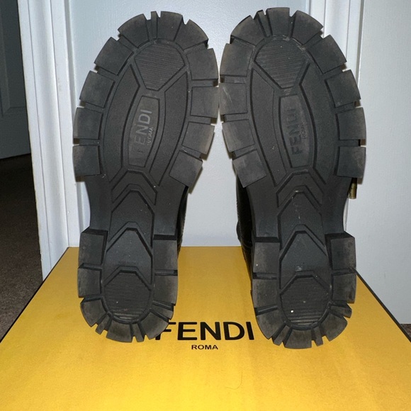 Leather Fendi Boots with FF logo on trim! - Picture 9 of 11